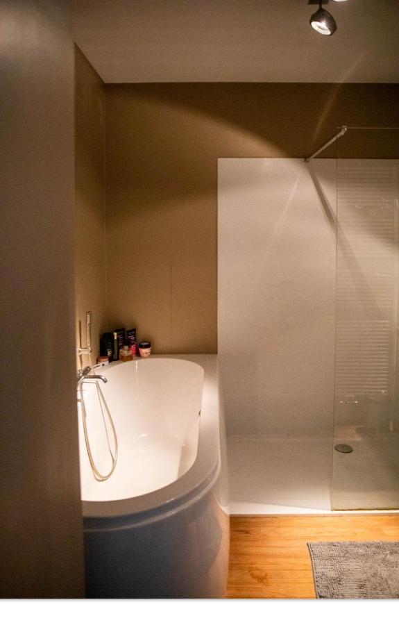 Ruim Appartement Met Prachtig Zicht Op A+ Locatie! 安特卫普 外观 照片